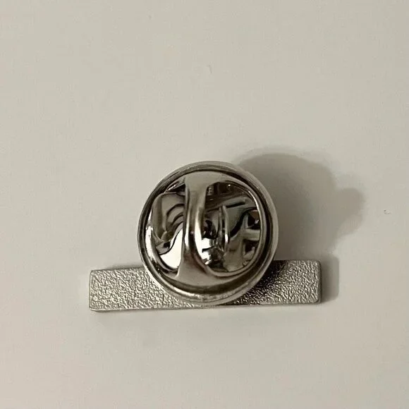 Meritor Logo Pin - Picture 3 of 8